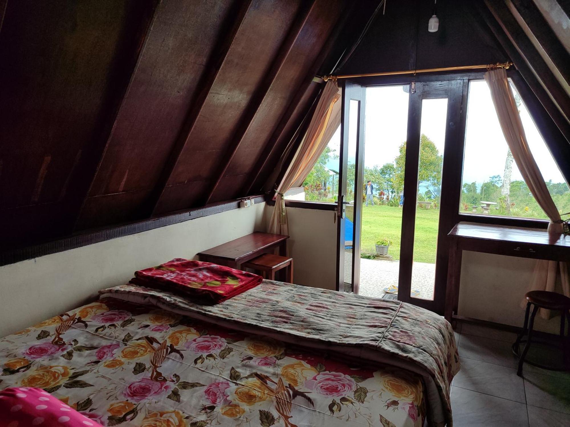 Munduk Bugo Camp Glamping & Natural Activity מראה חיצוני תמונה